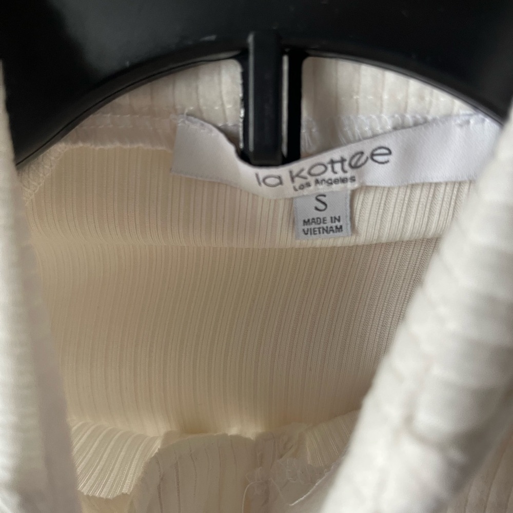 White Ribbed Cropped Jacket - Picture 3 of 8